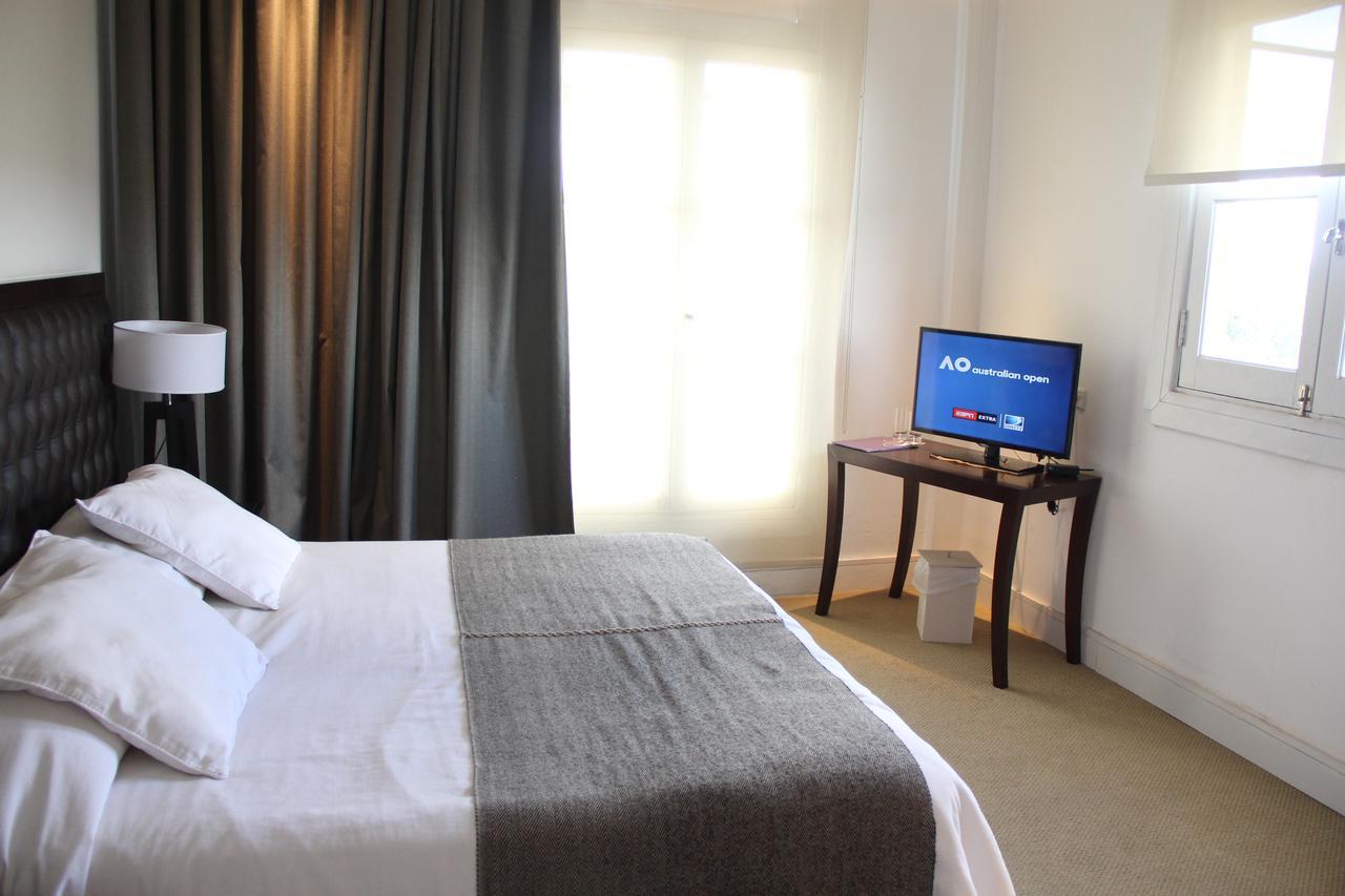 Real Hotel Lujan Екстериор снимка