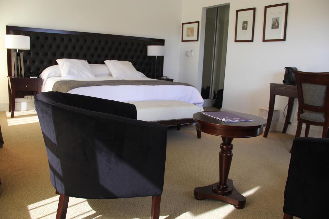 Real Hotel Lujan Екстериор снимка