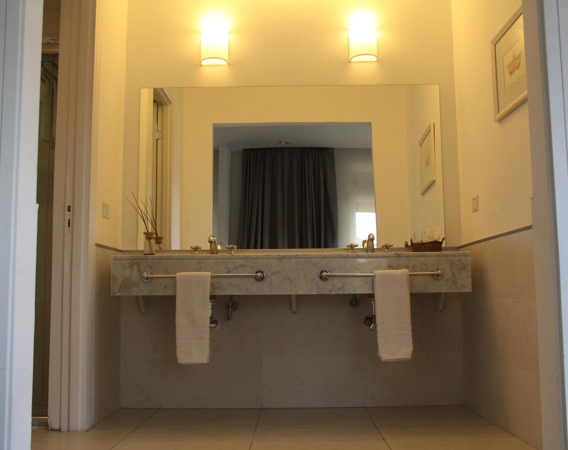 Real Hotel Lujan Екстериор снимка